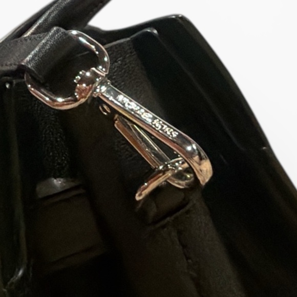 Michael Kors Hamilton Medium Leather Satchel Black - Picture 5 of 14